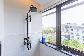 Zheda Yuanzheng Lanshe Hotel