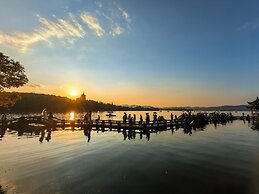 Zheda Yuanzheng Lanshe Hotel