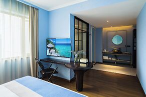 Zheda Yuanzheng Lanshe Hotel