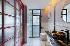 Zheda Yuanzheng Lanshe Hotel