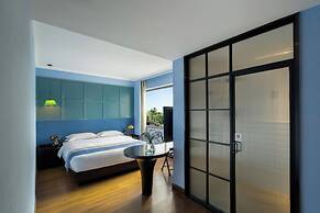 Zheda Yuanzheng Lanshe Hotel