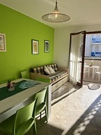 Modern Flat in a Building With Garden