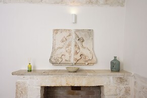 White Studio with Jacuzzi