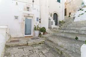 White Studio with Jacuzzi