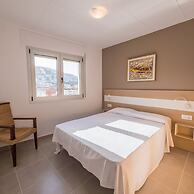 Peater Plaza in Roses