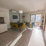 Peater Plaza in Roses