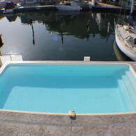 Cap Llarg 9 in Roses