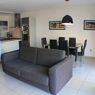 Drugstore B E in Roses