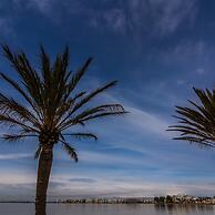 Drugstore B E in Roses