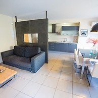 Drugstore B A in Roses