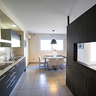 Drugstore B A in Roses