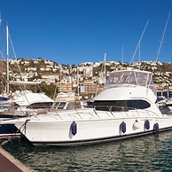 Drugstore B A in Roses