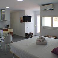 Peater Studio in Roses