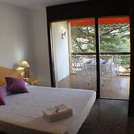 Can Parramon A in Roses