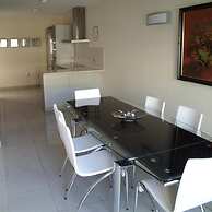 Drugstore B B in Roses