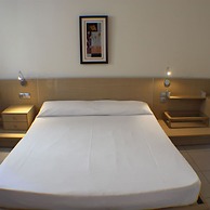 Drugstore B B in Roses