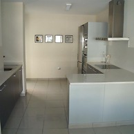 Drugstore B B in Roses