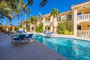 1BR Condo Wacamaya Condos Great Pool Location