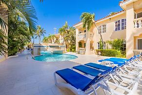 1BR Condo Wacamaya Condos Great Pool Location