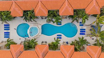 1BR Condo Wacamaya Condos Great Pool Location