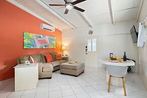 Sleeps 12 Spacious Private Pool Great Location