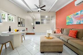 Sleeps 12 Spacious Private Pool Great Location