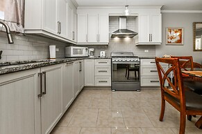 1br1ba Condo in Amazing Location Wacamaya Condos