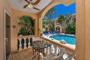 1br1ba Condo in Amazing Location Wacamaya Condos