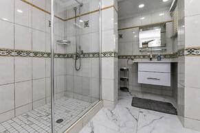 1br1ba Condo in Amazing Location Wacamaya Condos