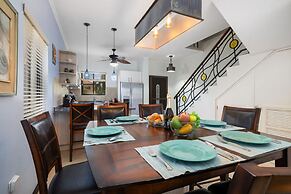 Beautiful Gated Community Retreat Near the Beach