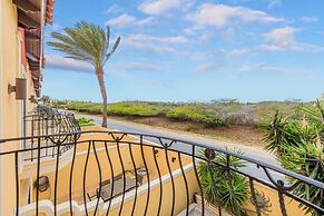 Beautiful Gated Community Retreat Near the Beach