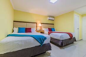 2 Queen Studio w Pool BBQ Hotwater Close 2 Beach