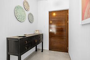 Brand NEW 2br2ba w Private Pool in Gated Community