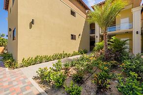 Brand NEW 2br2ba w Private Pool in Gated Community