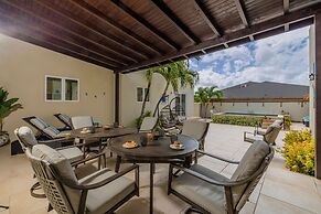 3BR 2BA Near Eagle Beach w Private Pool