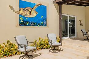 3BR 2BA Near Eagle Beach w Private Pool