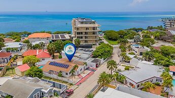 3BR 3BA Pool Downtown Short Walk to Beach