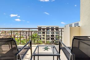 2BR 2BA Duplex w Amazing Views Pool Amenities