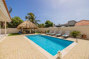 Cozy 3br2ba Great Location w Private Pool Patio