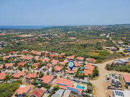 Cozy 3br2ba Great Location w Private Pool Patio