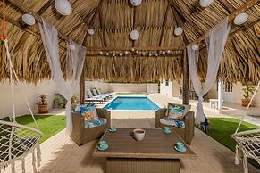 Cozy 3br2ba Great Location w Private Pool Patio