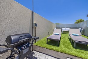 Brand NEW 1br2ba w Privatepool in Amazing Location