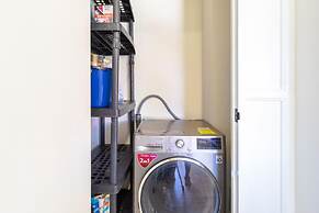 2br2 5BA Townhome - Fullyequipped - Pool - Parking