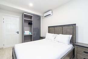 2br2 5BA Townhome - Fullyequipped - Pool - Parking