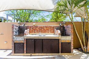 2br2 5BA Townhome - Fullyequipped - Pool - Parking