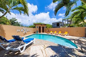 2br2 5BA Townhome - Fullyequipped - Pool - Parking