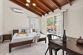 Cozy 1br1ba w Private Pool Patio Close 2 Beach