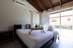 Cozy 1br1ba w Private Pool Patio Close 2 Beach