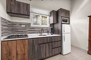 Cozy 1br1ba w Private Pool Patio Close 2 Beach