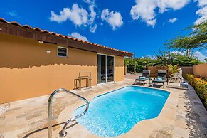 Cozy 1br1ba w Private Pool Patio Close 2 Beach